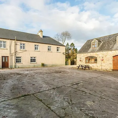 Cosy Restored Irish Farm House With Stables Ferienhaus *